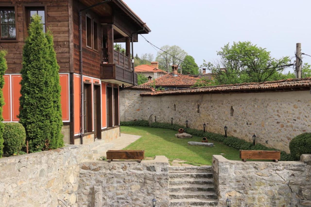 Willa Red House Kopriwsztica Zewnętrze zdjęcie