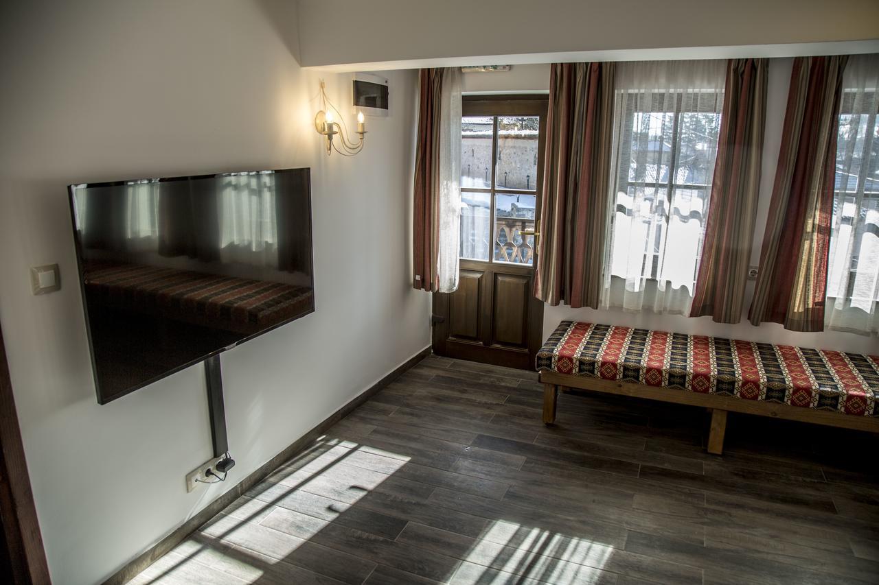 Willa Red House Kopriwsztica Zewnętrze zdjęcie